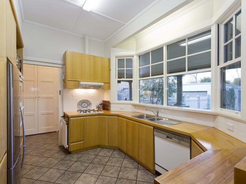 17 Laxdale Road, Camberwell VIC 3124