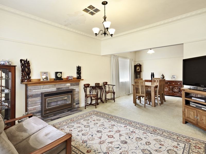 144 Thames Street, Box Hill North VIC 3129