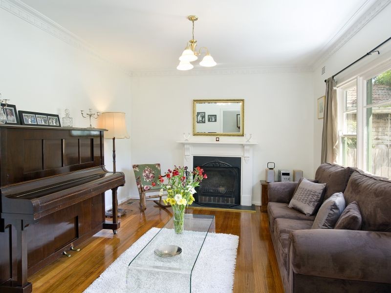 43 Kitchener Street, Box Hill South VIC 3128