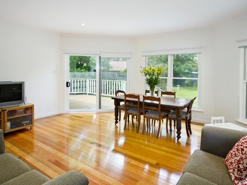 43 Kitchener Street, Box Hill South VIC 3128