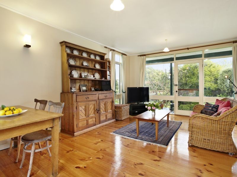 116 Warrigal Road, Camberwell VIC 3124