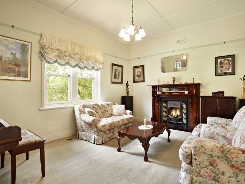 42 Fordham Avenue, Camberwell VIC 3124