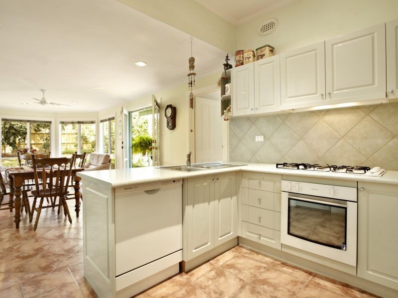 42 Fordham Avenue, Camberwell VIC 3124