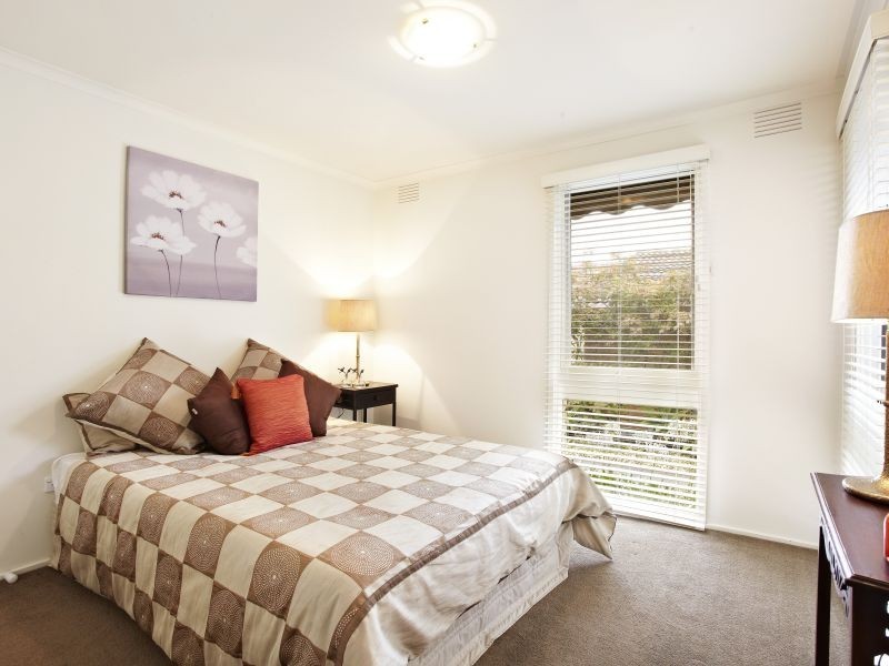 2/25 Doonkuna Avenue, Camberwell VIC 3124