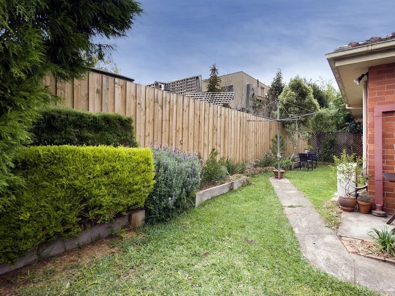 4/3 Durham Road, Surrey Hills VIC 3127