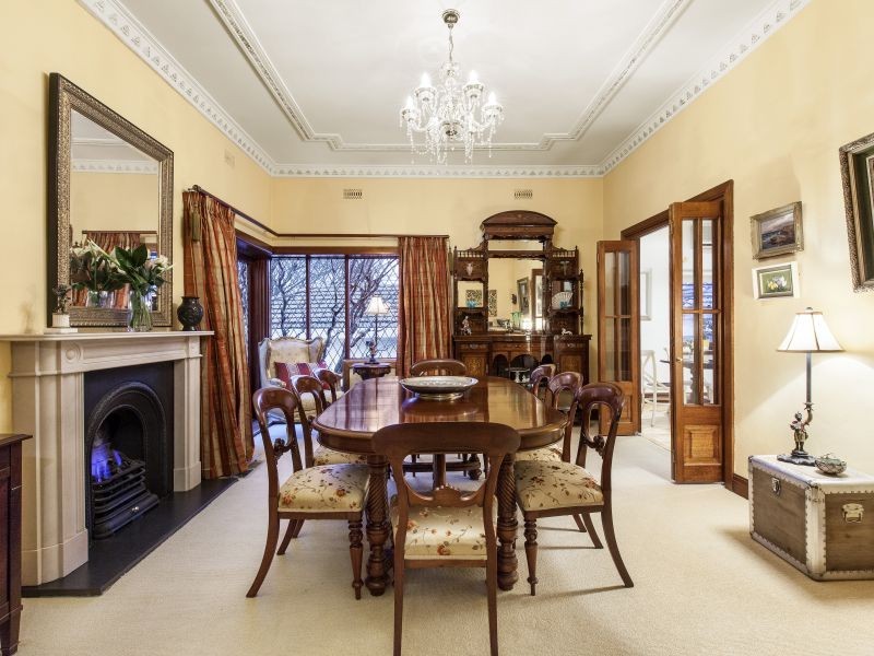 12 Crellin Grove, Camberwell VIC 3124