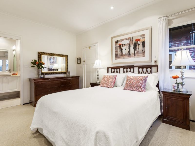 12 Crellin Grove, Camberwell VIC 3124