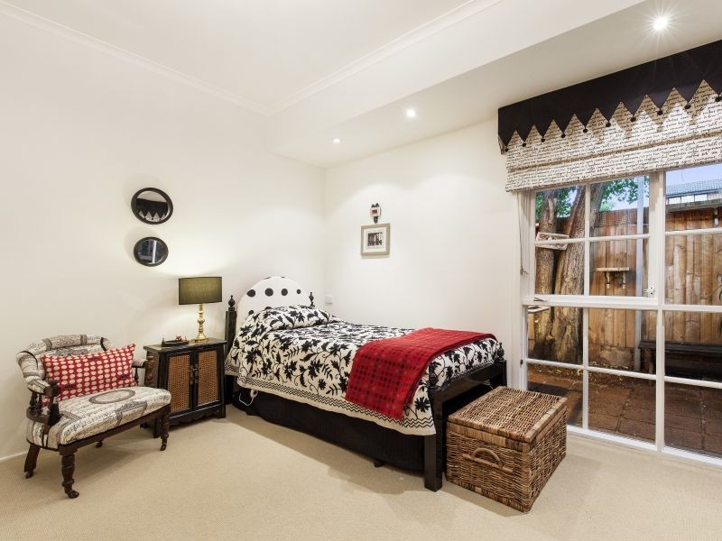 12 Crellin Grove, Camberwell VIC 3124