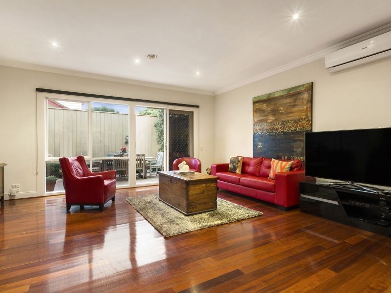 17 Tyne Street, Camberwell VIC 3124