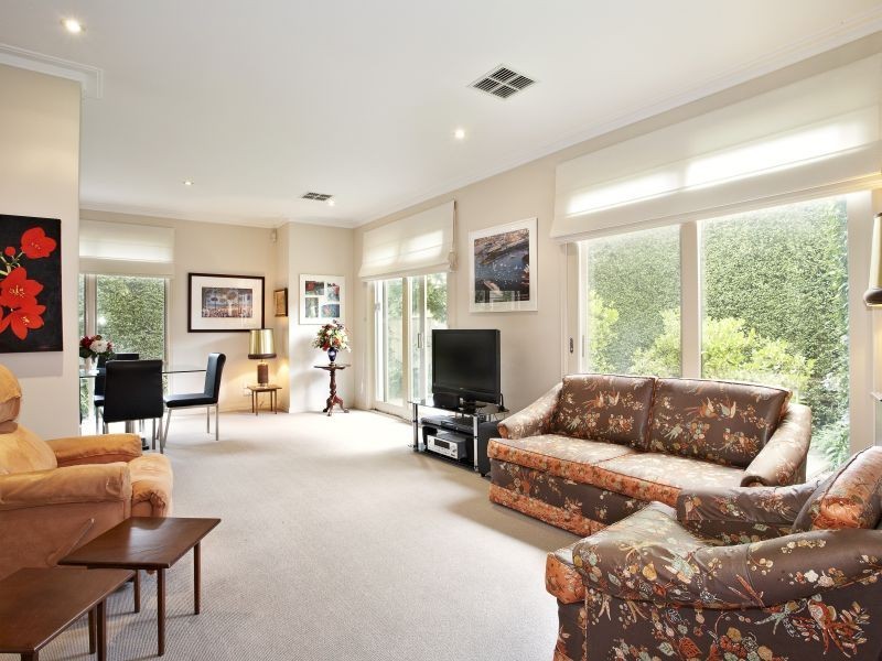 14A Middle Road, Camberwell VIC 3124