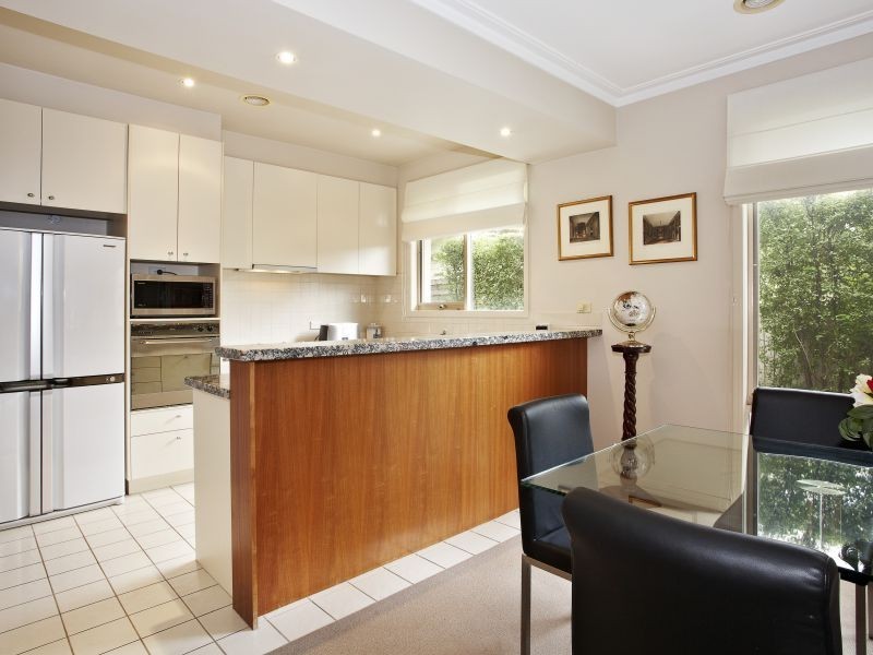 14A Middle Road, Camberwell VIC 3124
