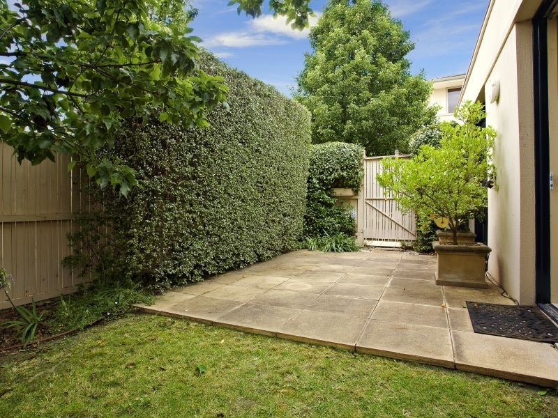 14A Middle Road, Camberwell VIC 3124