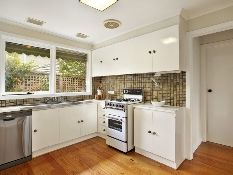 2/33 Donna Buang Street, Camberwell VIC 3124