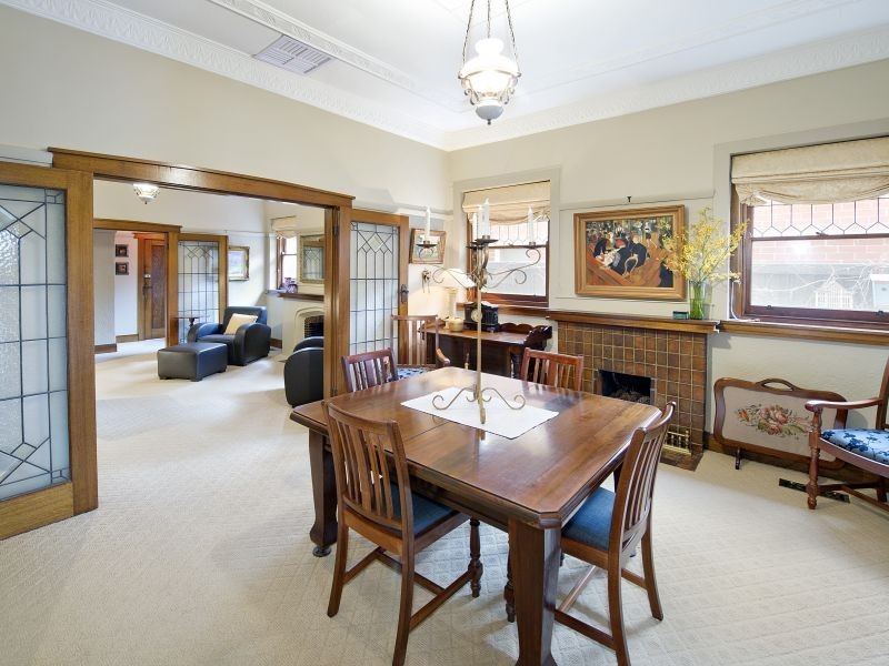 33 Rowell Avenue, Camberwell VIC 3124