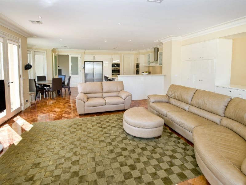 28 Cochran Avenue, Camberwell VIC 3124