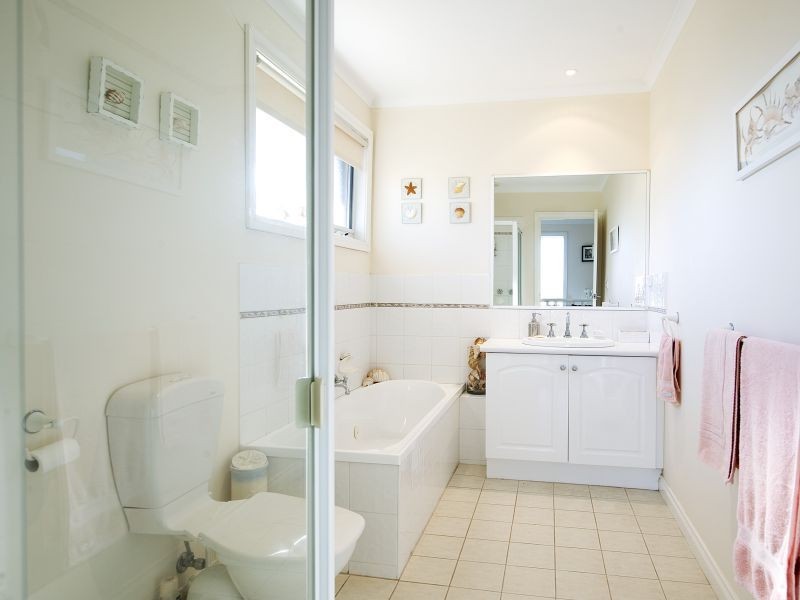 4/26 Edwards Street, Burwood VIC 3125