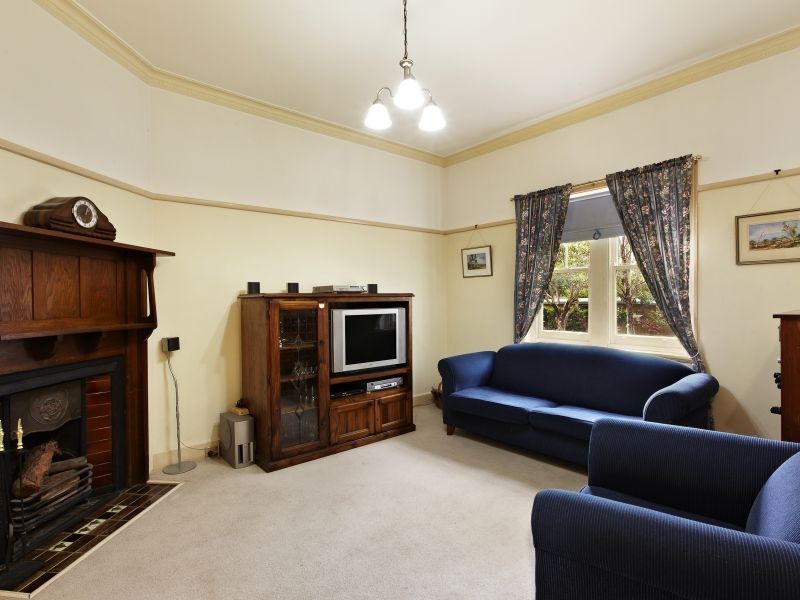 182 Warrigal Road, Camberwell VIC 3124