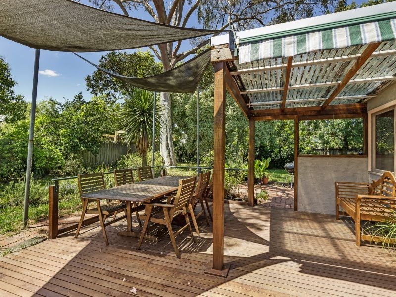 10 Edinburgh Road, Blackburn South VIC 3130