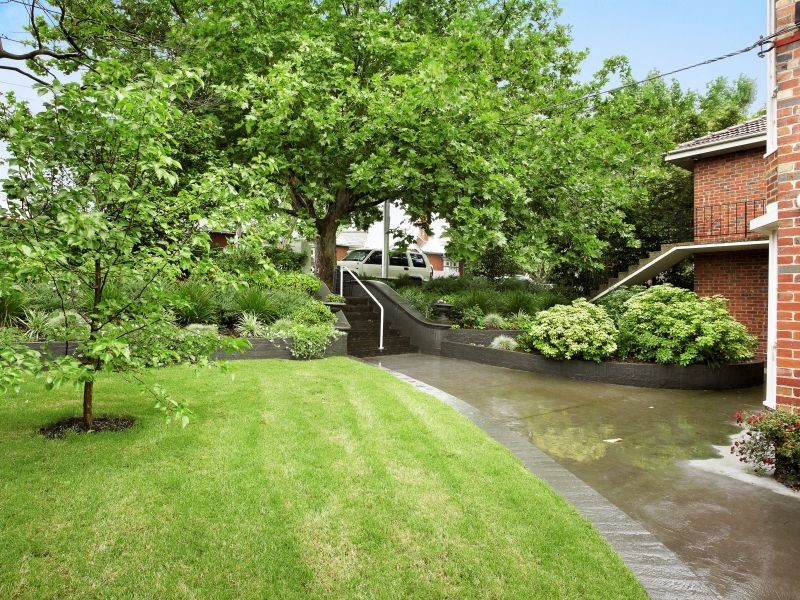 8/703 Malvern Road, Toorak VIC 3142