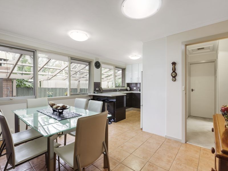 1/20 Aylwin Avenue, Burwood VIC 3125