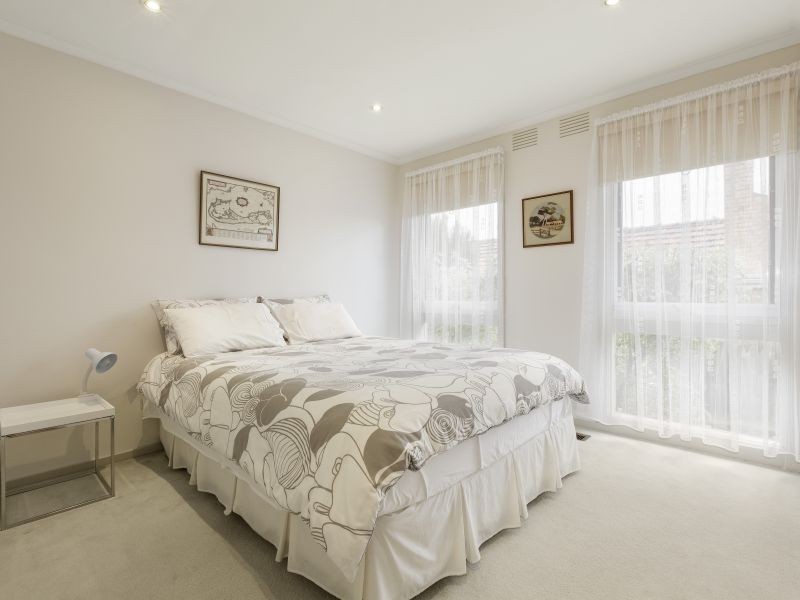 1/20 Aylwin Avenue, Burwood VIC 3125