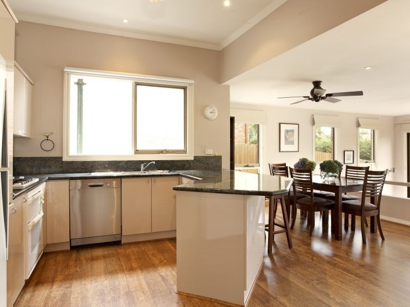 7 Parkin Street, Glen Iris VIC 3146