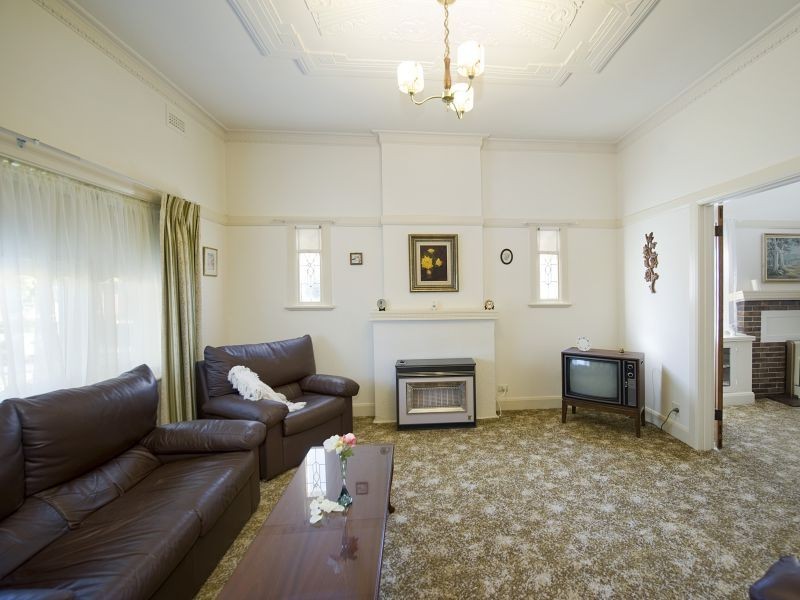 7 Dower Street, Camberwell VIC 3124