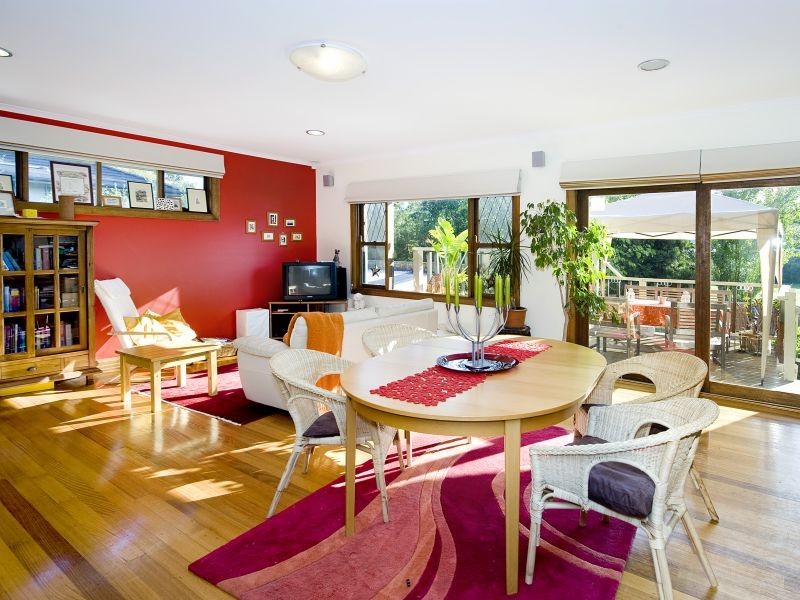 8 Somerset Road, Glen Iris VIC 3146