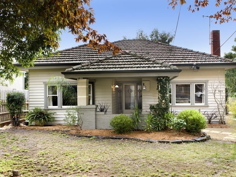 103 Windsor Crescent, Mont Albert VIC 3127