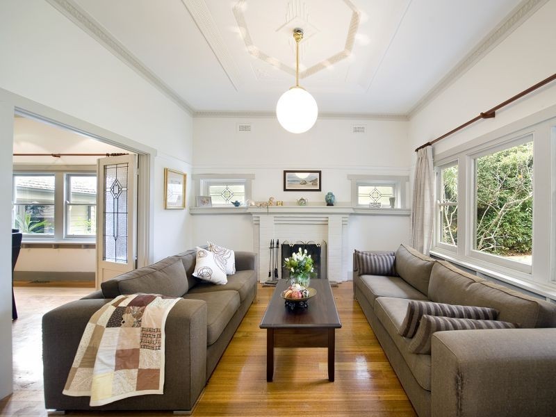 103 Windsor Crescent, Mont Albert VIC 3127