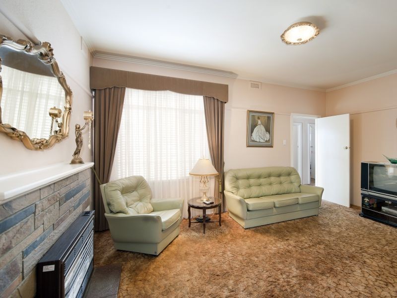 51 Daniel Street, Burwood VIC 3125