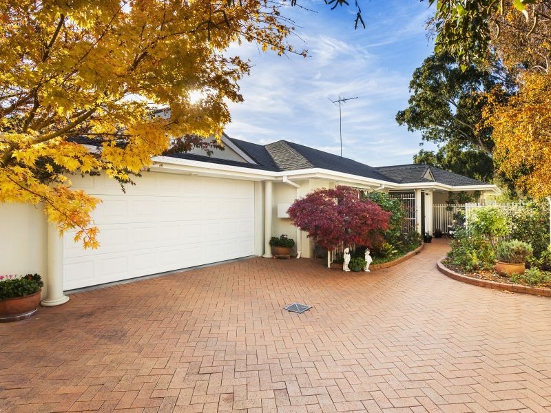 9 Acacia Place, Burwood VIC 3125