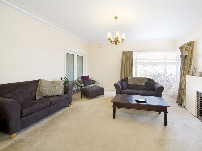 1 Clitus Avenue, Glen Iris VIC 3146