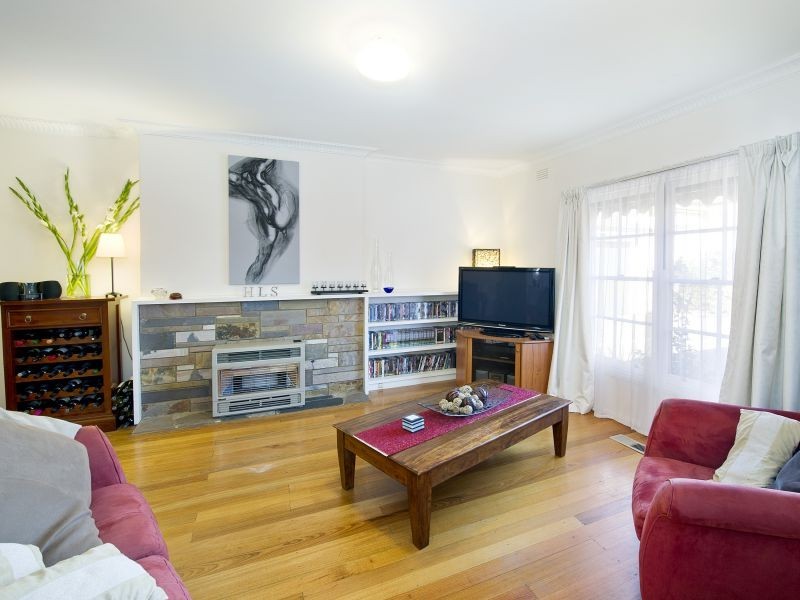 2/11 Orange Grove, Camberwell VIC 3124