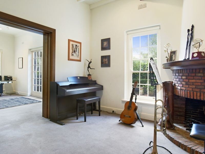 77 Cooloongatta Road, Camberwell VIC 3124