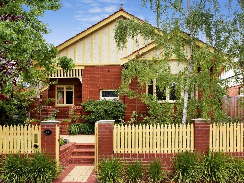 10 Radnor Street, Camberwell VIC 3124