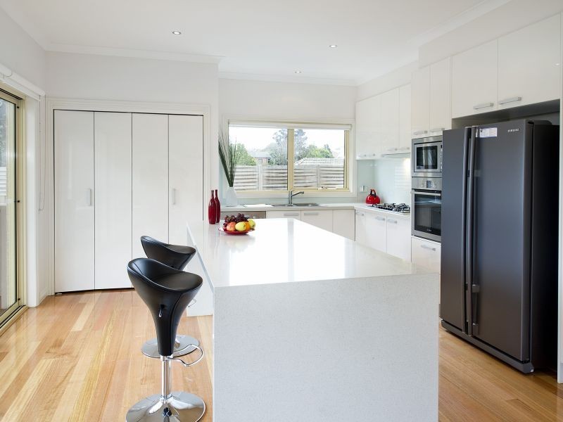 12A Aisbett Avenue, Camberwell VIC 3124