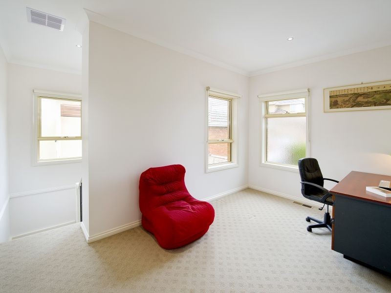 12A Aisbett Avenue, Camberwell VIC 3124