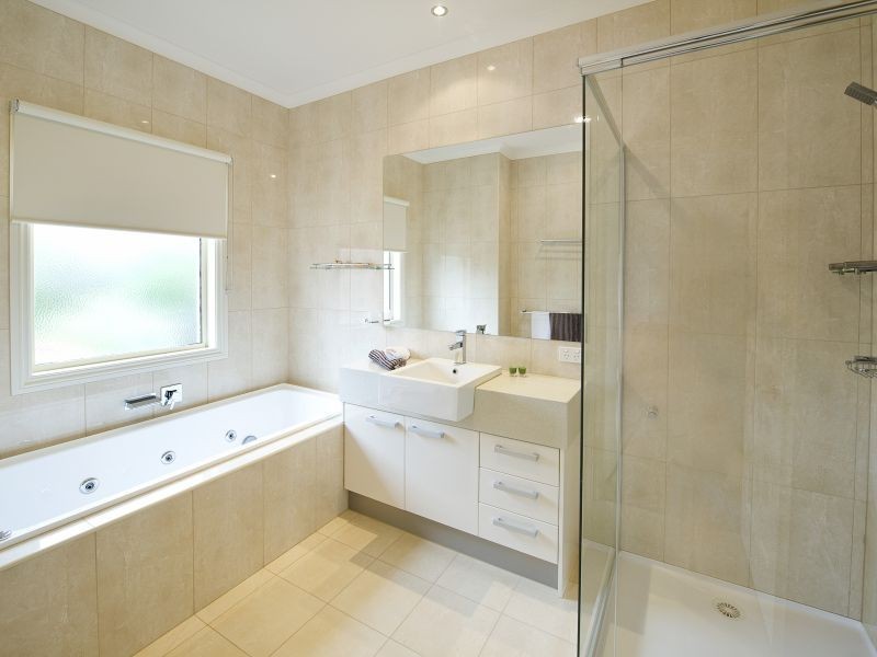 12A Aisbett Avenue, Camberwell VIC 3124