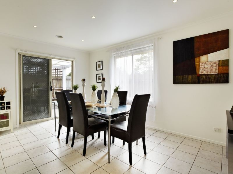 2/32 Melinga Crescent, Chadstone VIC 3148