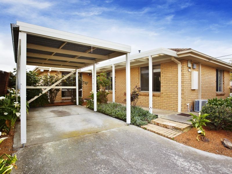 2/32 Melinga Crescent, Chadstone VIC 3148