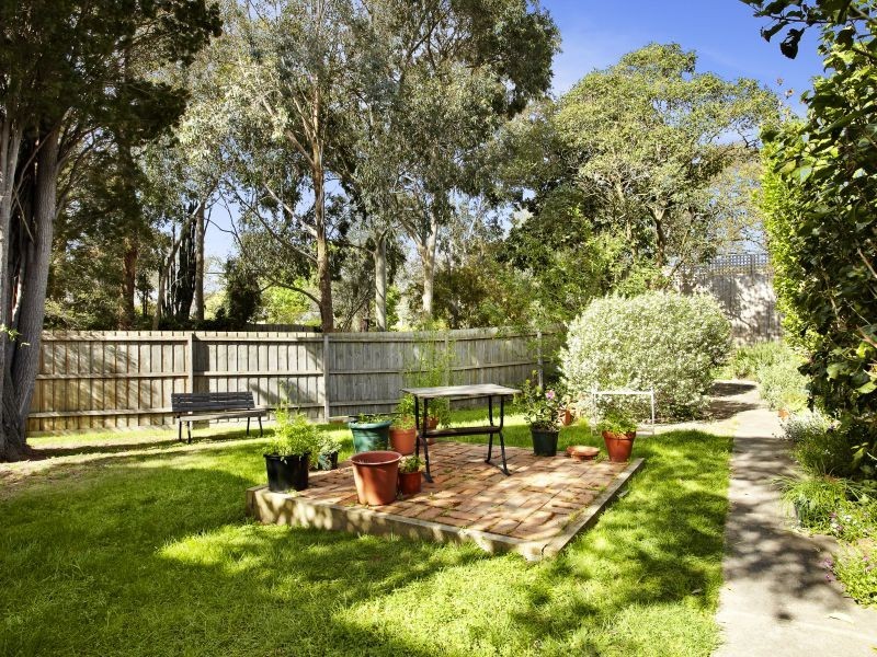 2/23 Gardiner Parade, Glen Iris VIC 3146