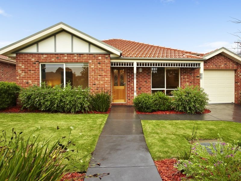 4/35 Leopold Street, Burwood VIC 3125