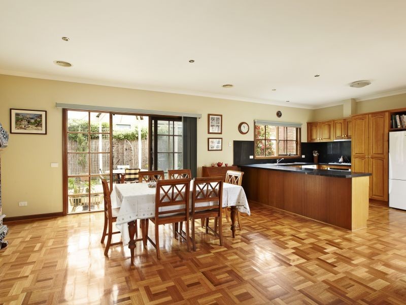 49 Murray Drive, Burwood VIC 3125