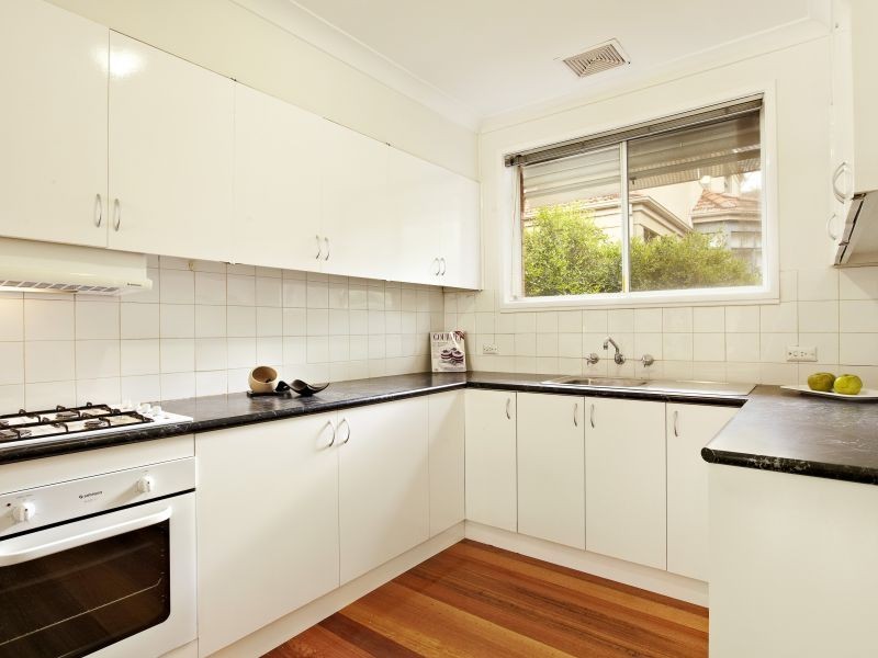 2/23 Gardiner Parade, Glen Iris VIC 3146