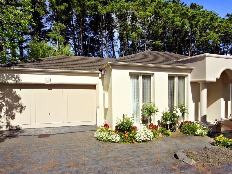 2/91 Essex Road, Surrey Hills VIC 3127