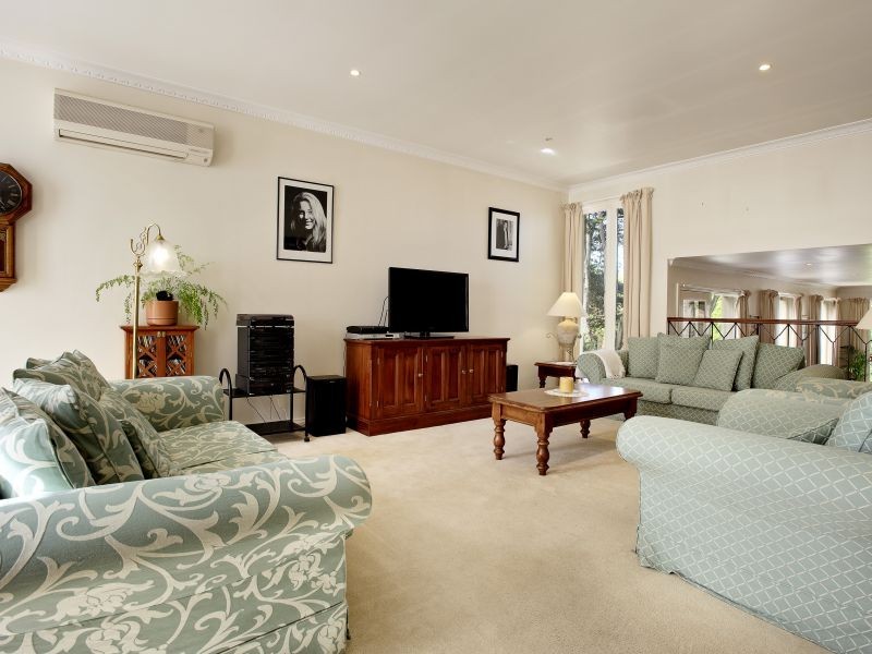 2/91 Essex Road, Surrey Hills VIC 3127