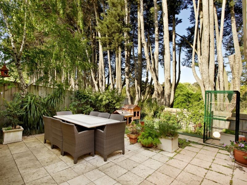 2/91 Essex Road, Surrey Hills VIC 3127