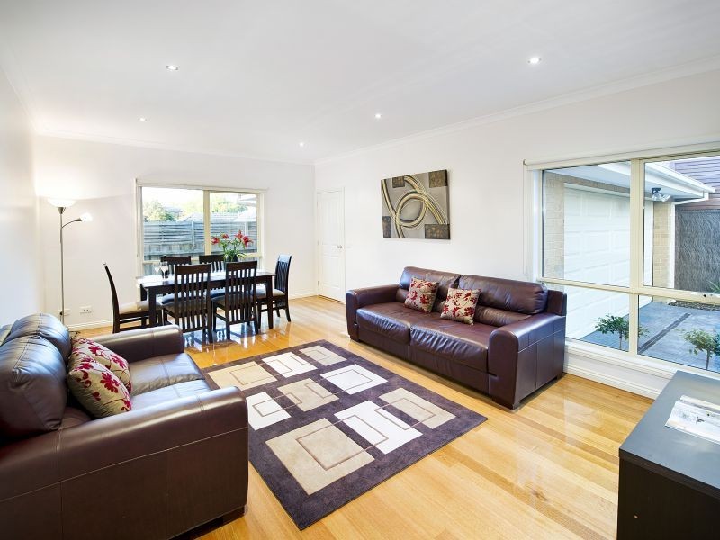 12A Aisbett Avenue, Camberwell VIC 3124