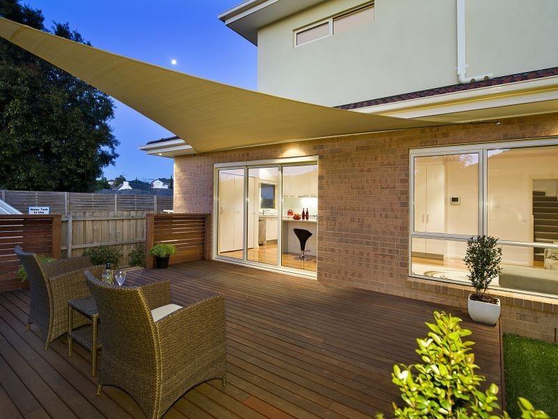 12A Aisbett Avenue, Camberwell VIC 3124